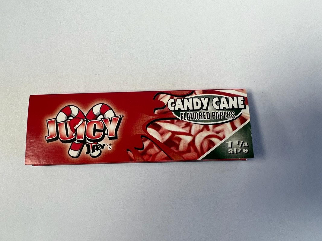 Juicy Jays Candy Cane Flavoured Rolling Papers